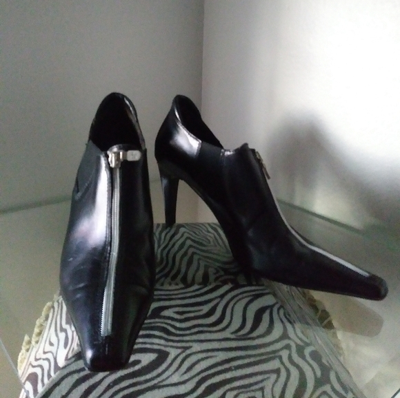 DONALD J PLINER COUTURE ankle boot - Picture 1 of 4